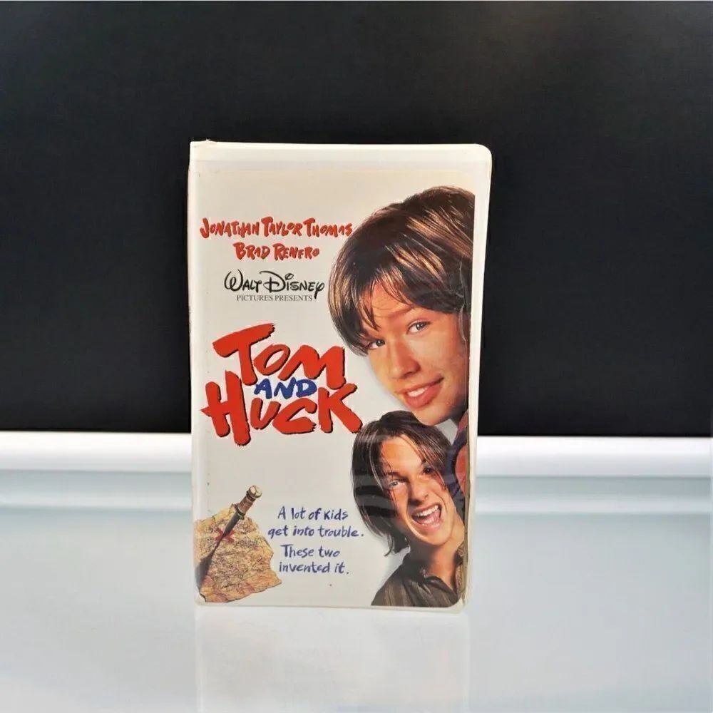 Tom and Huck VHS 1996 Clamshell Walt Disney Movie Jonathan Taylor Thomas